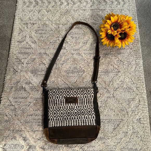 Myra Bag crossbody nubuck boho tribal print bag. Made in India festival purse - Picture 3 of 12